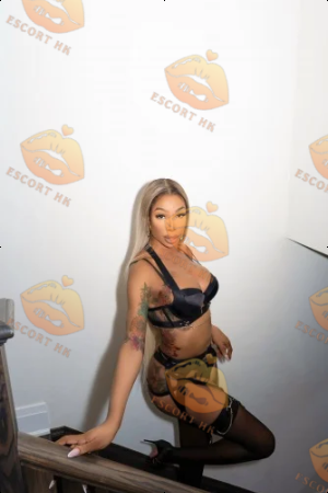 Avery photo 36, ebony, average, blonde hair, 182 cm, 72 kg, Large bust, Hong Kong