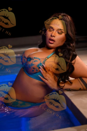 Rae photo 10, european, curvy, brunette, 180 cm, 110 kg, Large bust, Hong Kong