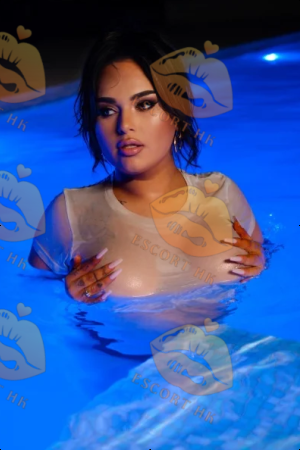 Rae photo 12, european, curvy, brunette, 180 cm, 110 kg, Large bust, Hong Kong