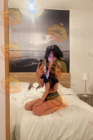 Alessandra photo 4, asian, slim, black hair, 164 cm, 45 kg, Small bust, Hong Kong