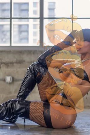 Lexi photo 7, latina, athletic, black hair, 170 cm, 72 kg, Large bust, Hong Kong
