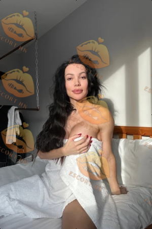 Daphne photo 18, latina, athletic, black hair, 170 cm, 68 kg, Medium bust, Hong Kong