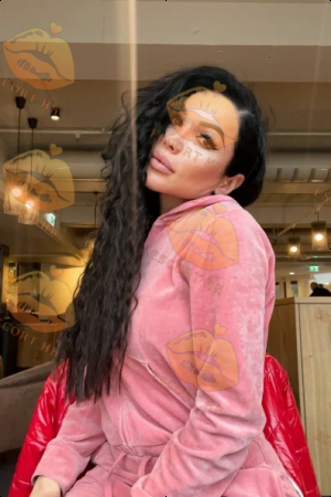 Daphne photo 27, latina, athletic, black hair, 170 cm, 68 kg, Medium bust, Hong Kong