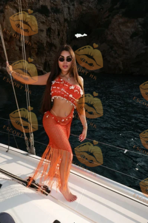 Emilia photo 5, latina, average, brunette, 176 cm, 68 kg, Large bust, Hong Kong