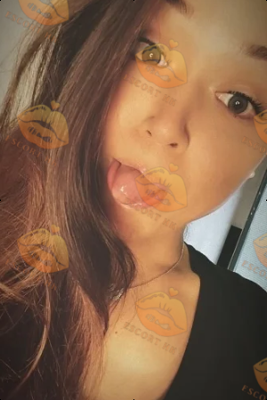 Luciana photo 23, european, curvy, brunette, 170 cm, 74 kg, Small bust, Hong Kong