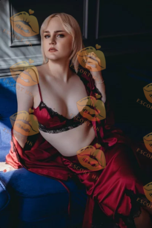Dani photo 4, european, curvy, blonde hair, 174 cm, 81 kg, Medium bust, Hong Kong