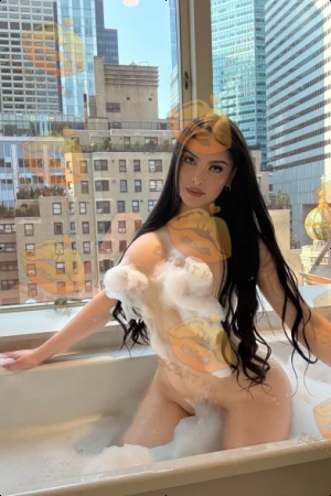 Dixie photo 4, latina, athletic, brunette, 176 cm, 70 kg, Large bust, Hong Kong