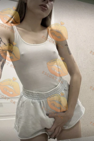 Laura photo 5, european, athletic, brunette, 164 cm, 61 kg, Small bust, Hong Kong