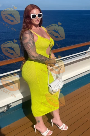 Helena photo 10, european, curvy, brunette, 167 cm, 72 kg, Large bust, Hong Kong