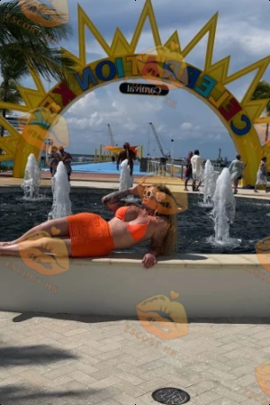 Helena photo 13, european, curvy, brunette, 167 cm, 72 kg, Large bust, Hong Kong