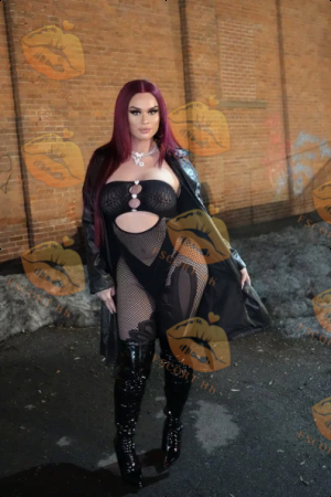 Helena photo 8, european, curvy, brunette, 167 cm, 72 kg, Large bust, Hong Kong