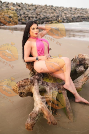 Grace photo 13, latina, curvy, black hair, 158 cm, 63 kg, Large bust, Hong Kong