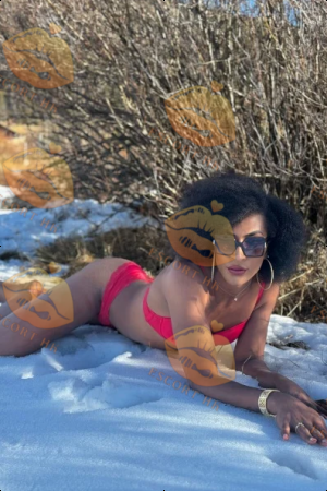 Lana photo 4, european, slim, black hair, 198 cm, 74 kg, Small bust, Hong Kong