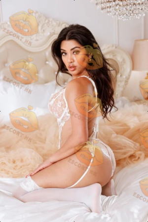 Antonella photo 12, asian, curvy, black hair, 161 cm, 68 kg, Large bust, Hong Kong