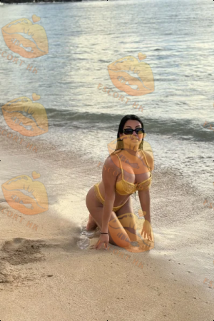 Antonella photo 14, asian, curvy, black hair, 161 cm, 68 kg, Large bust, Hong Kong