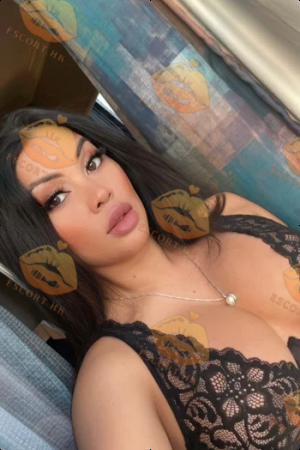 Antonella photo 41, asian, curvy, black hair, 161 cm, 68 kg, Large bust, Hong Kong