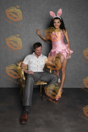 Hana, Nala photo 2, european, slim, black hair, 172 cm, 50 kg, Small bust, Hong Kong