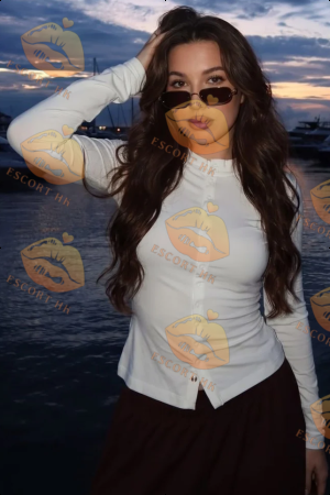 Sofi photo 31, european, brunette, 174 cm, 68 kg, Medium bust, Hong Kong