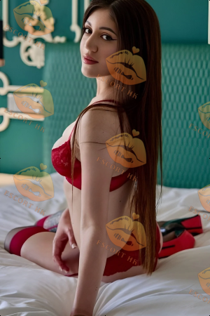 Lisa photo 10, european, brunette, 177 cm, 63 kg, Medium bust, Hong Kong
