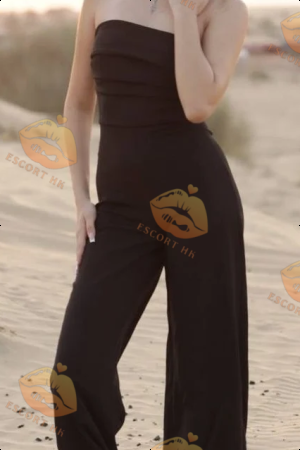 Adelina photo 5, asian, black hair, 176 cm, 55 kg, Medium bust, Hong Kong