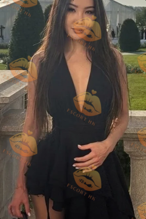 Aida photo 12, european, brunette, 165 cm, 50 kg, Medium bust, Hong Kong