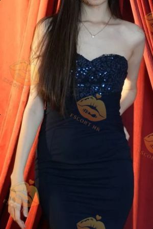 Alisa photo 21, asian, black hair, 174 cm, 50 kg, Small bust, Hong Kong