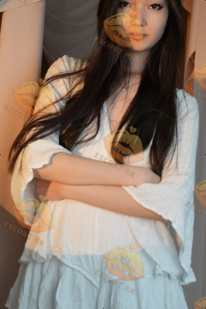 Alisa photo 28, asian, black hair, 174 cm, 50 kg, Small bust, Hong Kong