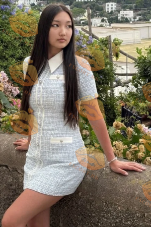Alisa photo 39, asian, black hair, 174 cm, 50 kg, Small bust, Hong Kong